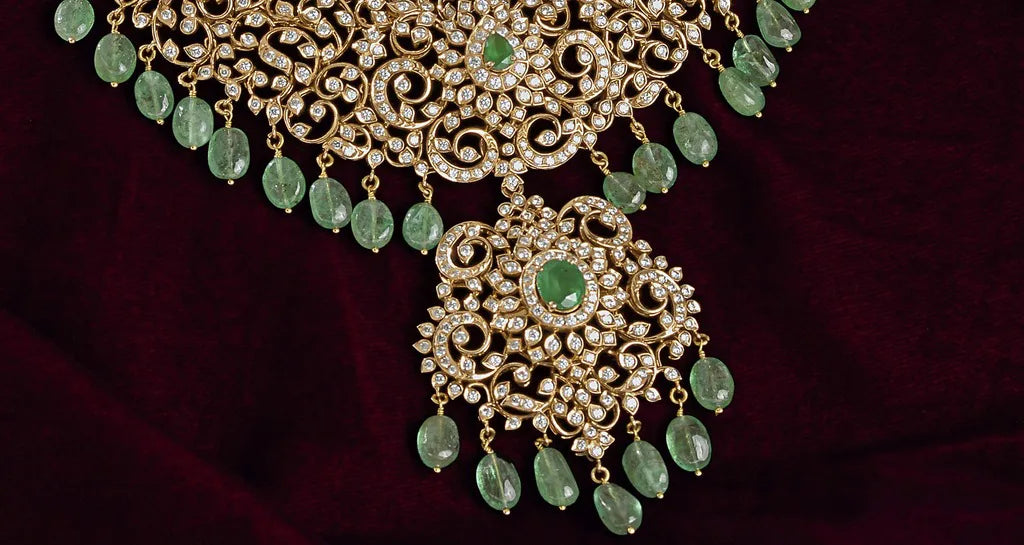 Dazzling pendant designs to surprise your Valentine!